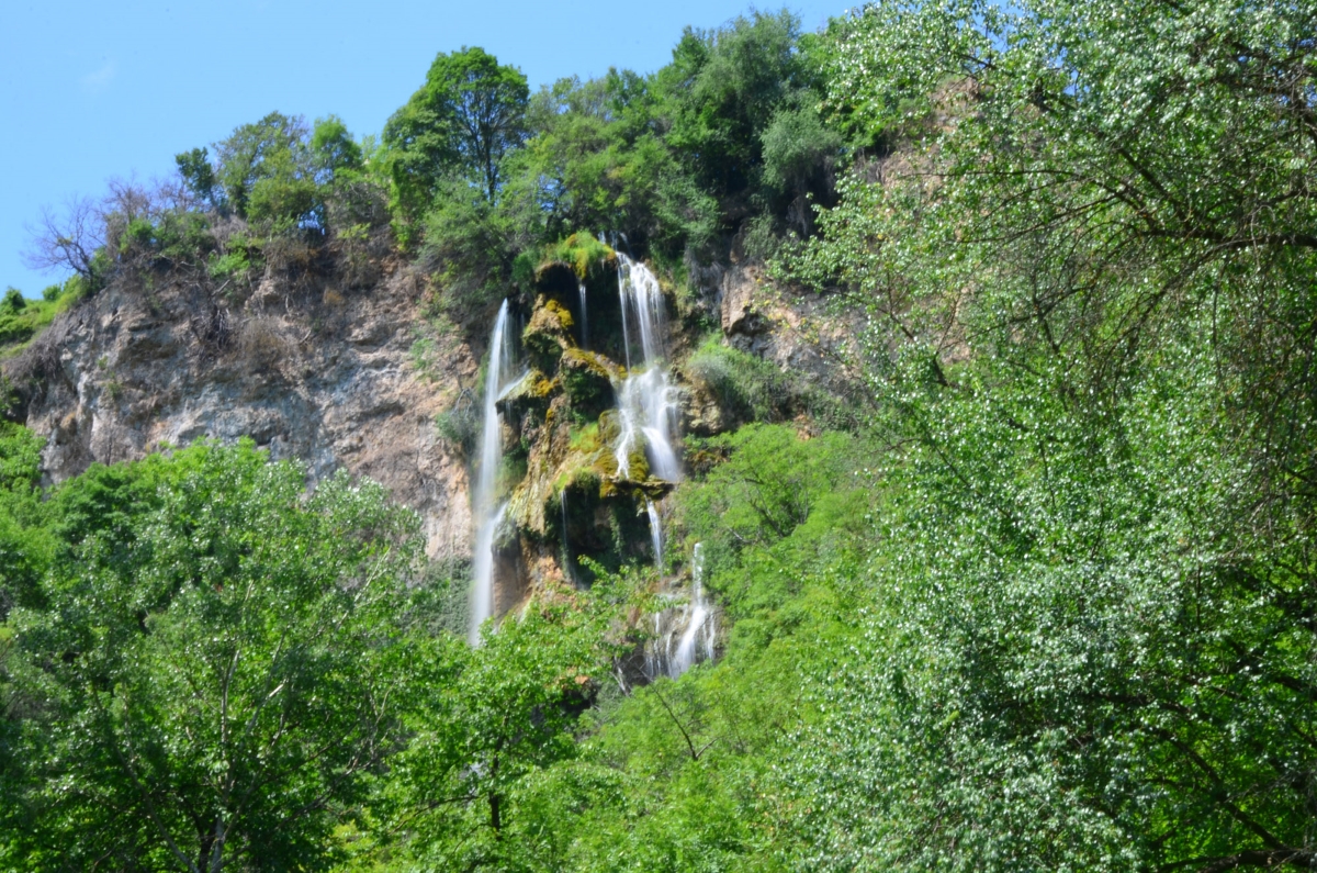 Водопадът Полска Скакавица