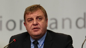 Красимир Каракачанов биография