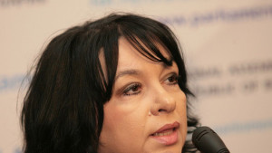 Теменужка Петкова биография