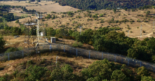 Пет пъти е намалял мигрантският натиск върху българо-турската граница, съобщи
