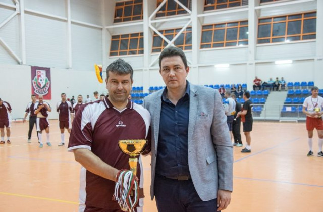 Приключи Работническия турнир по футбол в Петрич