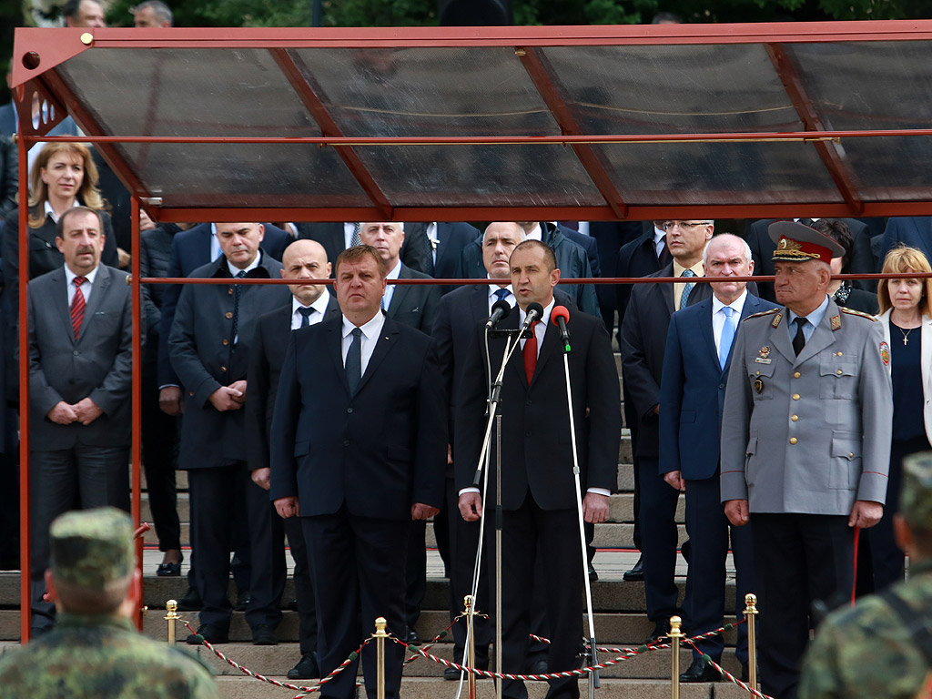 Военния парад в столицата по повод 6 май – Ден на храбростта и празник на българската армия.