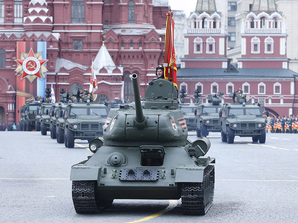 Парадът на победата на Червения площад Сн. 13 Фото галерии Vesti.bg