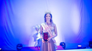 Царица на розата