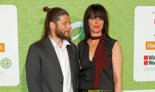 И какво, ако той е по-млад? Седем известни мъже и техните по ...