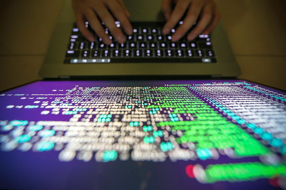 Вирусът WannaCry атакува на 12 май компютри по целия свят.