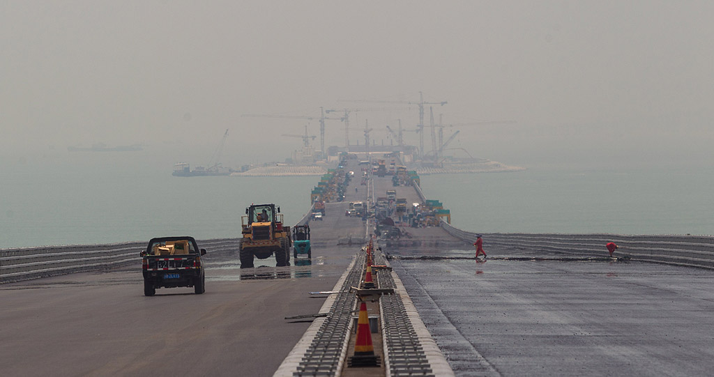 Последната тунелна връзка е инсталирана на 2 май 2017 г.