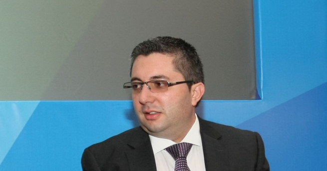 Парламентът прекрати пълномощията на народния представител от ГЕРБ Николай Нанков.
