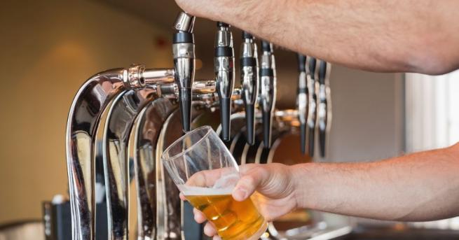 Виетнамски лекари спасиха пациент от алкохолно отравяне като вляха в