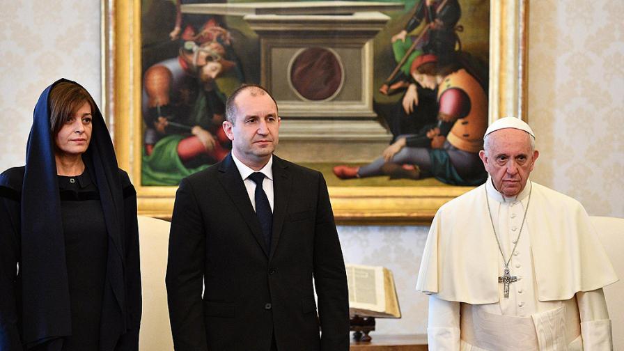 Президентството за "инцидента" с Ватикана: Не е наша вината