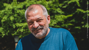 Професор Пламен Митев