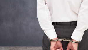 арест арестуван