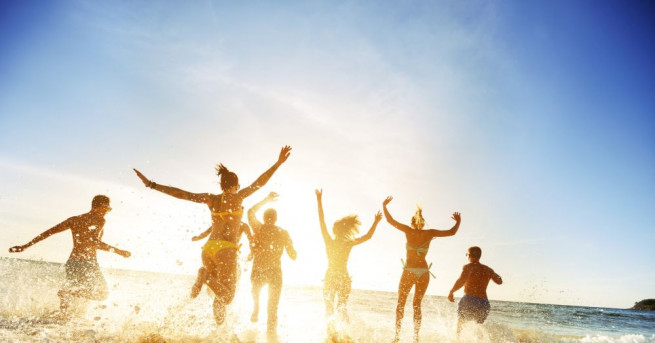 През нощта ще бъде ясно и почти тихо   В