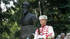 Ботев почит