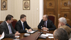 Румен Радев Валдис Домбровскис