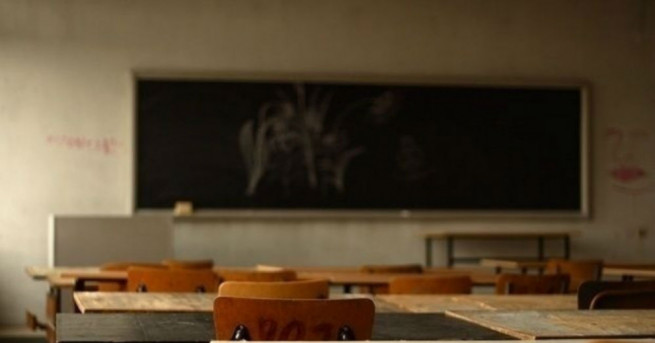 Осмокласниците се явят на национално външно по чужд език Близо