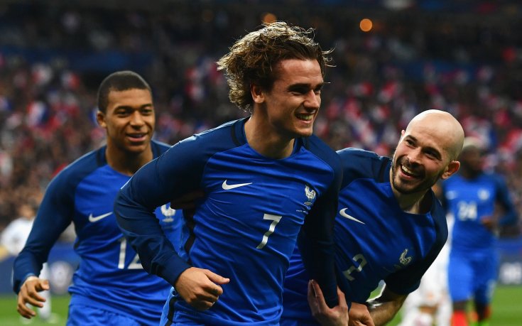 Гризман разкри кога би целунал в устата съотборник