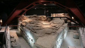 Триъгълната кула