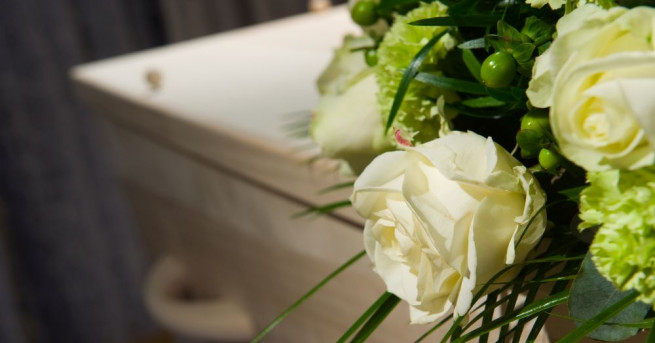 В погребално бюро в околностите на Токио традиционни кукли и