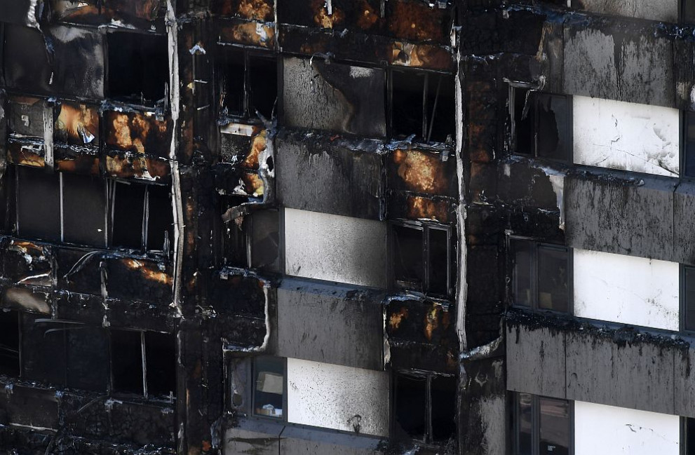 17 са жертвите на пожара в лондонски небостъргач