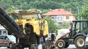 Ремонтират улици