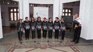 С песен на сърцето