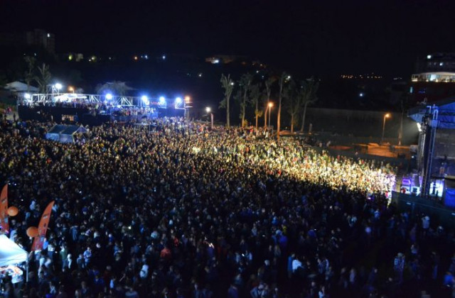 30 000 души аплодираха Имани в Благоевград