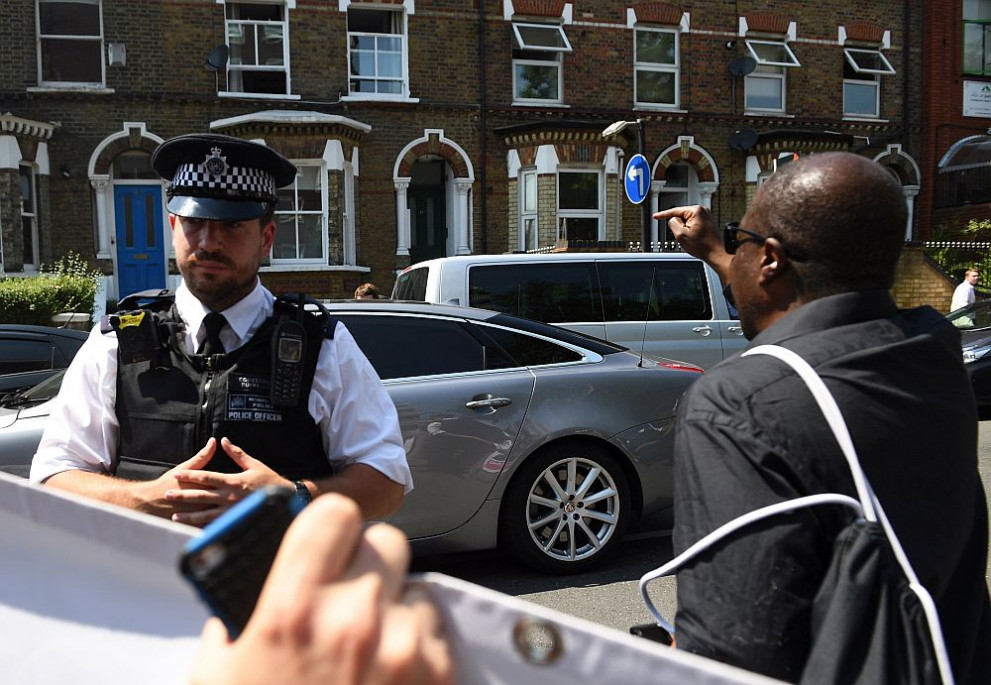  нахлуване джамия Лондон 