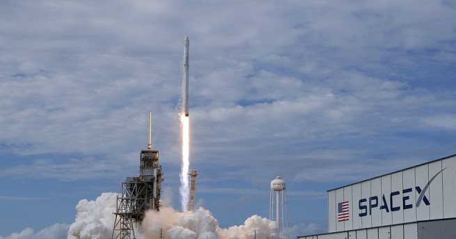 Компанията SpaceX Спейс Екс отлага поне до 23 юни изстрелването
