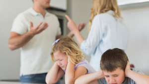 деца скандла