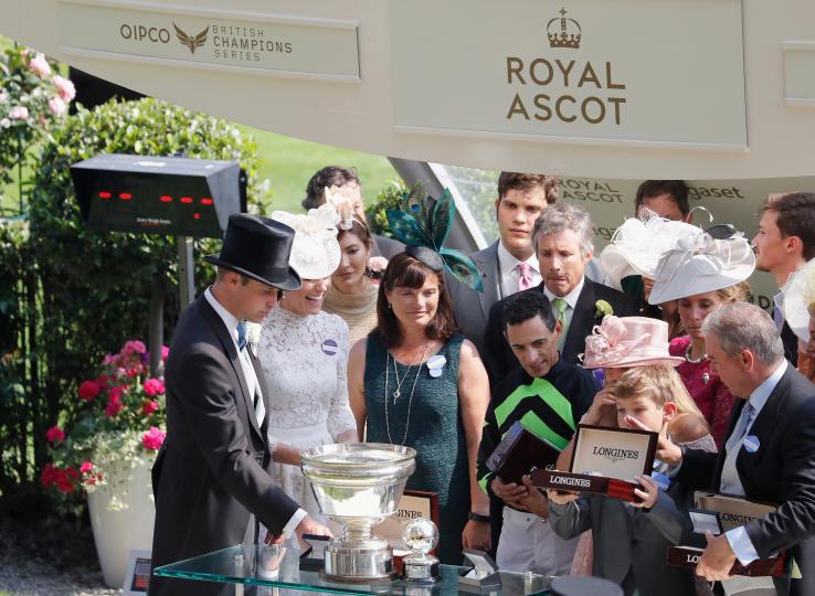 Очарователният юнски тоалет на Кейт Мидълтън - снимка 5