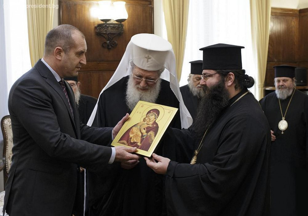 Президентът Румен Радев се срещна с българския патриарх и Софийски митрополит Неофит