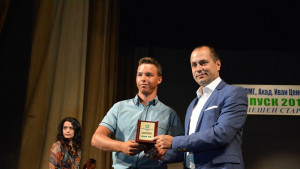 зрелостници Враца