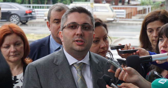 Услугите на Агенцията по геодезия картография и кадастър АГКК заявени