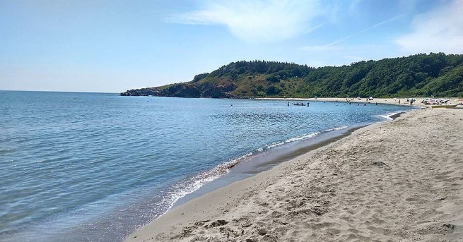 За поредна година летният сезон започва със скандал за достъпа