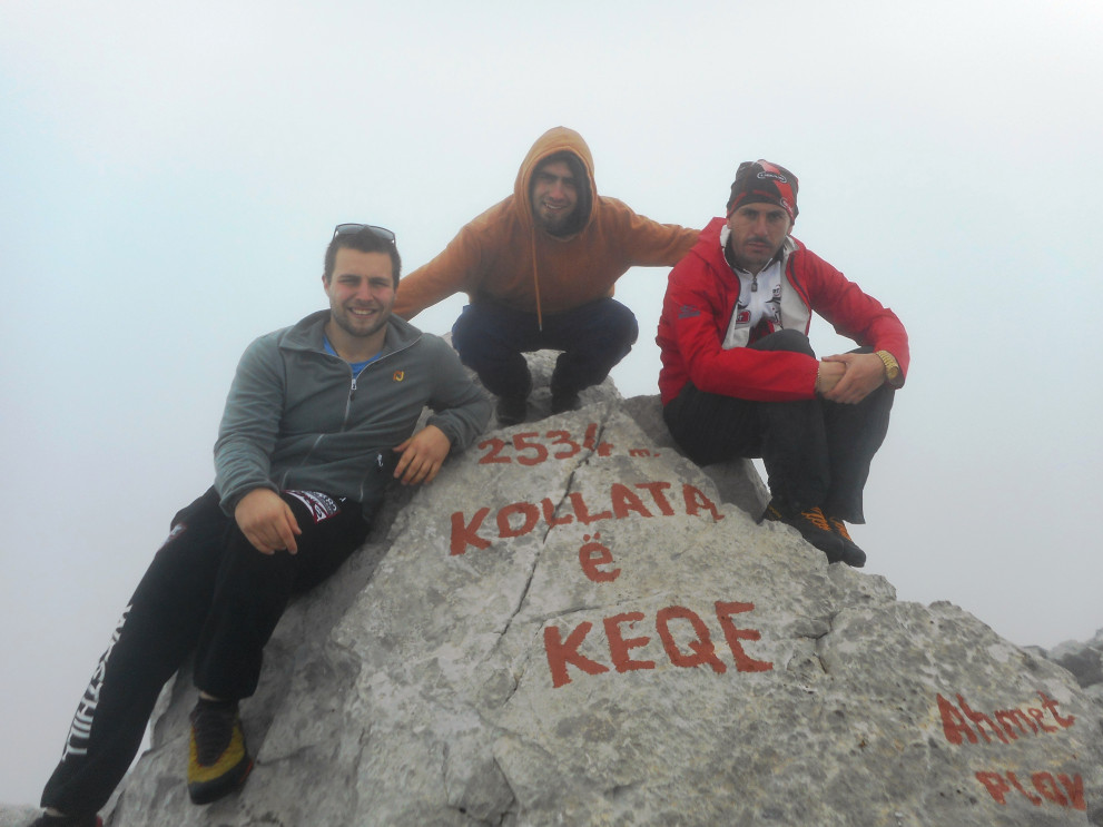 Група българи изкачи първенеца на Черна гора