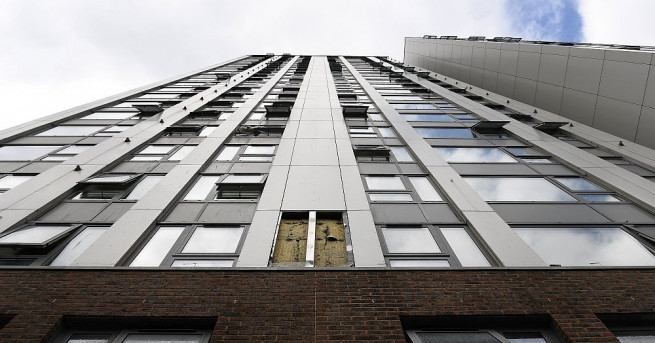 Пет жилищни блока в Лондон с общо 800 апартамента ще