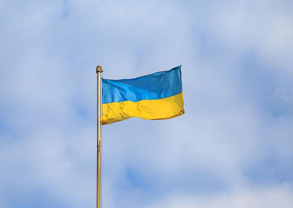 Активисти на съпротивителното движение Жълта лента издигнаха украинското знаме на