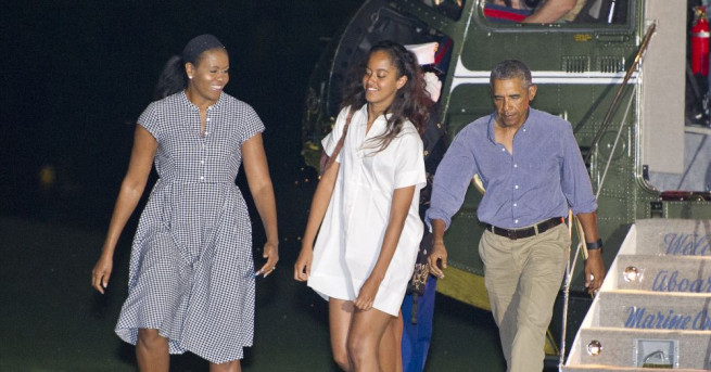 Барак Обама започна 10 дневна семейна почивка в Индонезия която