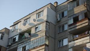блок панелка тераса квартал жилища
