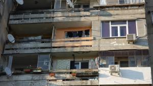 блок панелка тераса квартал жилища