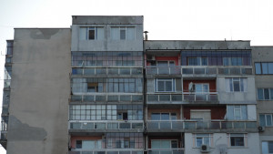 блок панелка тераса квартал жилища