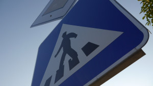 Пешеходка е блъсната на пешеходна пътека в Горна Оряховица съобщиха