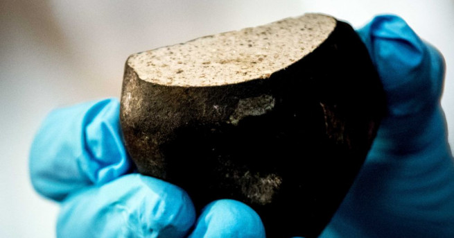 Холандски учени съобщиха за откриването на рядък метеорит, датиращ отпреди