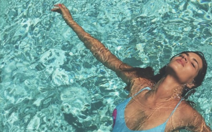 Касияс и Сара се забавляват на ваканцията им в Менорка