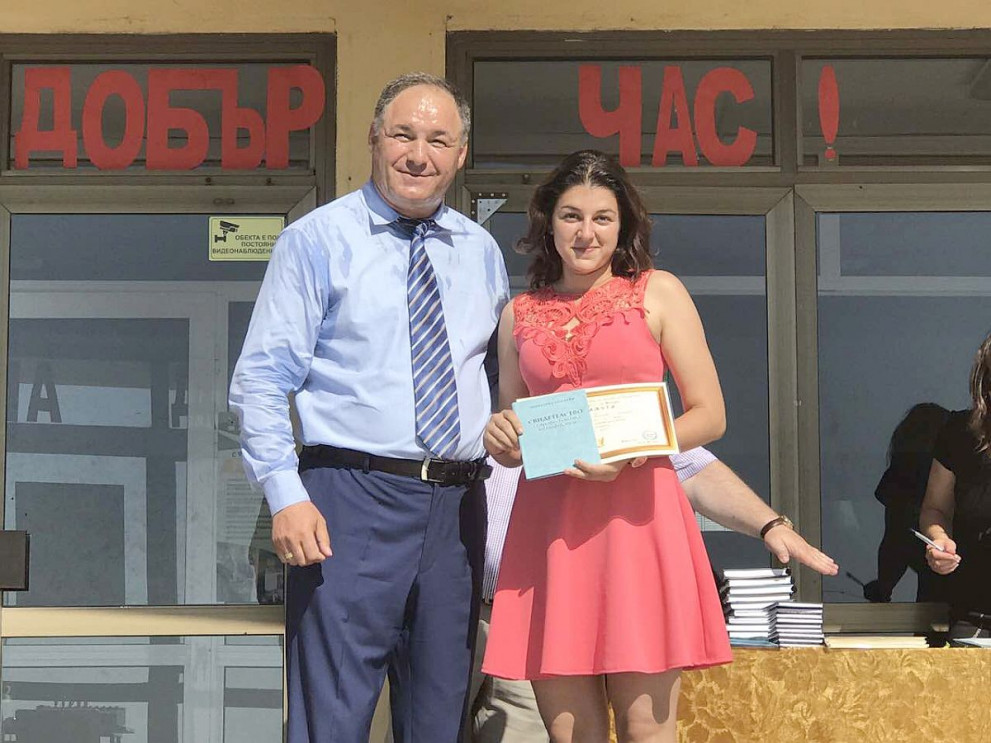 Областният управител връчи дипломите на отличниците от ПГСС“Хан Аспарух“-Исперих