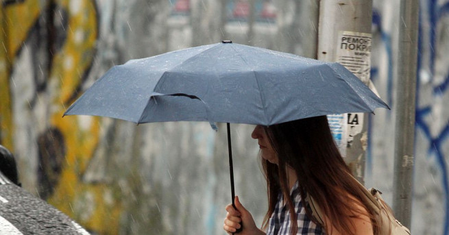 Служители на Агенцията за борба с градушките излязоха на протест