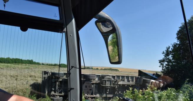 Тежкотоварен камион се заби в къща в село Златна Панега