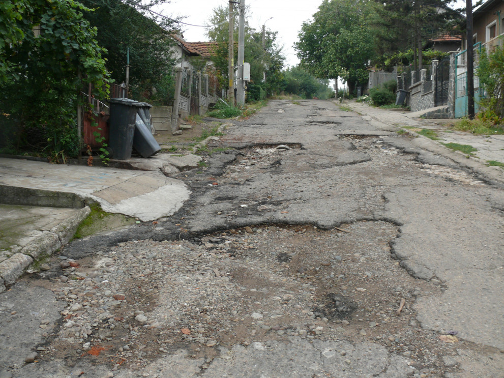 Една от улиците в Лом.