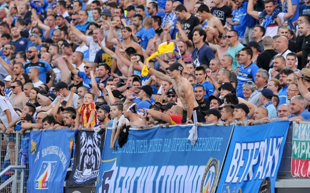 Феновете на Левски надъхаха играчите в последната им тренировка преди